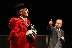 inscenace Divadla na Vinohradech, foto Hynek Glos (2008)