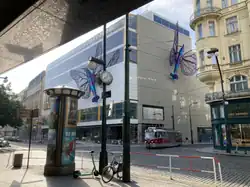 OD Máj v Praze, bývalý obchodní dům Prior