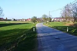 Příjezd od Nového Města nad Metují