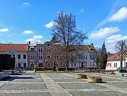 Obecní úřad na náměstí Míru