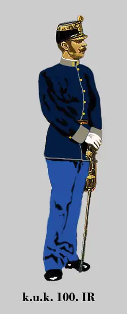 Nadporučík 100. pěšího pluku ve vycházkové uniformě, 1914