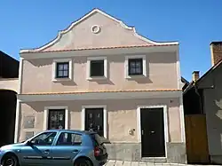 Obytná stavba čp. 16 (Besednice).JPG