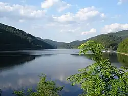 Přehradní jezero