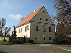Olšany, fara.JPG