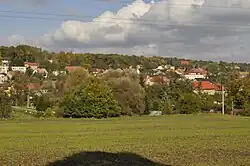 Pohled na obec od hřbitova