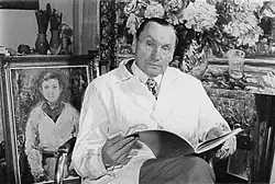 Akademický malíř Oldřich Zezula ve svém ateliéru