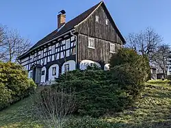 Jedna z mála zachovalých staveb lidové architektry