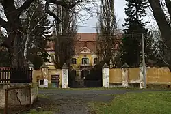 Olešná, zámeček.jpg