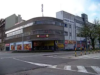 Pohled od parkoviště