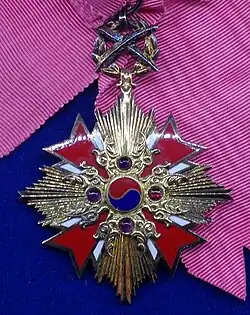 Insignie řádu tříd medaile velká Gwanghwa