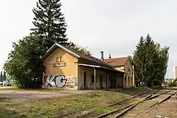 Výpravní budova oslavanského nádraží