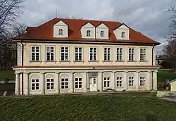 Ostrov Štvanice čp. 858, Vila, přední strana (02).jpg