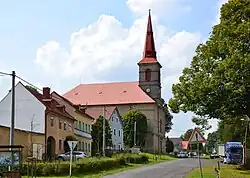 Západní část návsi