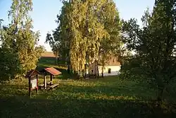 Pohled na hájek s kaplí