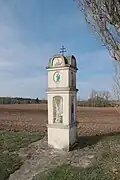 Overview_of_column_shrines_near_Mladoňovice,_Třebíč_District.jpg