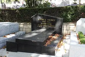 Náhrobek M. Thoreze, dlouholetého předsedy PCF