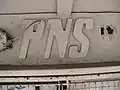 Nápis PNS na stánku