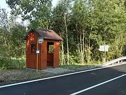 Autobusová zastávka (opravená silnice II/345)