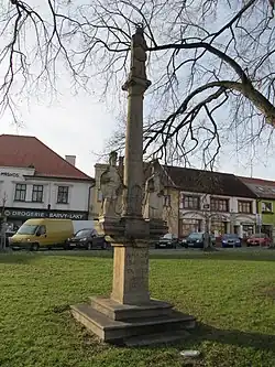 Mariánský sloup v prosinci 2013