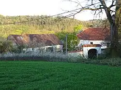 Hospodářské stavení v Přední Hluboké