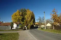 Přední Poříčí, hlavní silnice