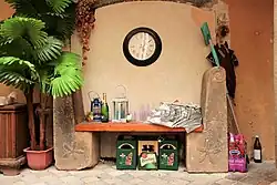 Přibyslav, lavice z Lipnice 3.jpg