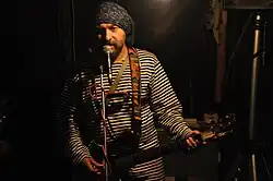 Jaromír František Palme během koncertu skupiny Původní Bureš na festivalu Otevřeno v Jimramově 29. srpna 2009.