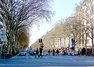 Boulevard du Montparnasse na křižovatce s Avenue de l'Observatoire