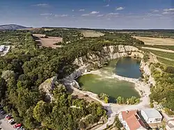 Letecký pohled na lom Janičův vrch