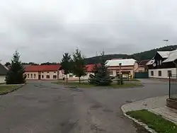 Střed Pacetluk s prodejnou COOP