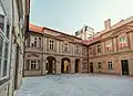Druhé nádvoří paláce Savarin v ulici Na Příkopě
