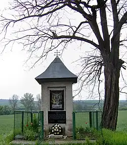 Památník na místě bitvy z roku 1968