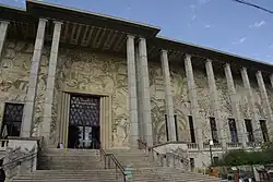 Palais de la Porte Dorée (20. srpna 2019)