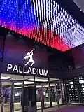 Palladium – světelná instalace ve vstupu