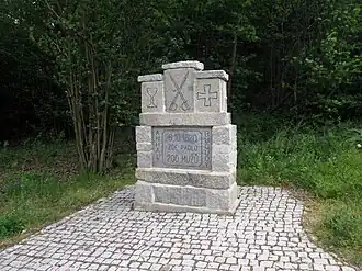 Památník bitvy jižně od Radošic vztyčený roku 2011