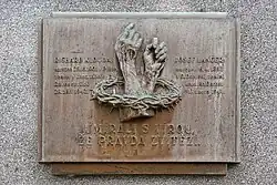 Pamětní deska zaměstnanců Tabáčky