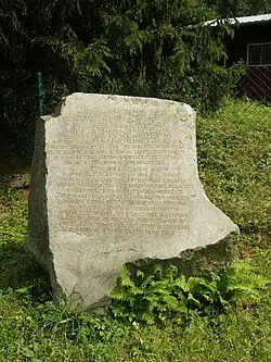 Památník umístěný v prostoru bývalého koncentračního tábora Hodonínek