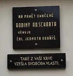 Pamětní deska rodiny Schartovy v Dobříši