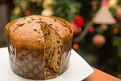 Panettone nakrájené na kousky