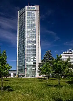 Někdejší budova Motokovu, dnes City Empiria.