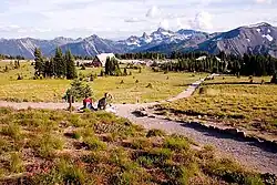 Lučiny na úpatí Kaskádových hor