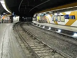 Nástupiště linky RER C