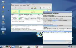 Linuxová distribuce Parted Magic zaměřená na správu disků (diskových oddílů), souborových systémů, záchranu dat ap. Na obrázku program GParted pro správu diskových oddílů s několika úlohami ve frontě, které se právě provádí.