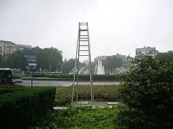 Peter Weidenbaum, Passing by, umělecká intervence na Montgomeryho náměstí v Bruselu