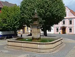 kašna na náměstí