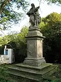 Petrohrad, socha svatého Jana Nepomuckého u Finkova rybníka.jpg