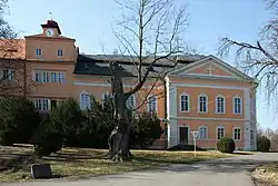 Petrohrad, zámek 019.jpg