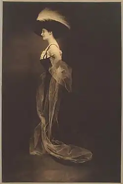 Elegantní dáma v klobouku, 1910