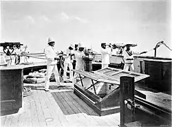 Cesta domů z britské Nové Guineje na palubě HMS Dart