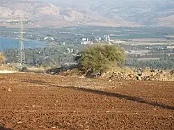 Pohled z výšin Ramat Porija na údolí řeky Jordán